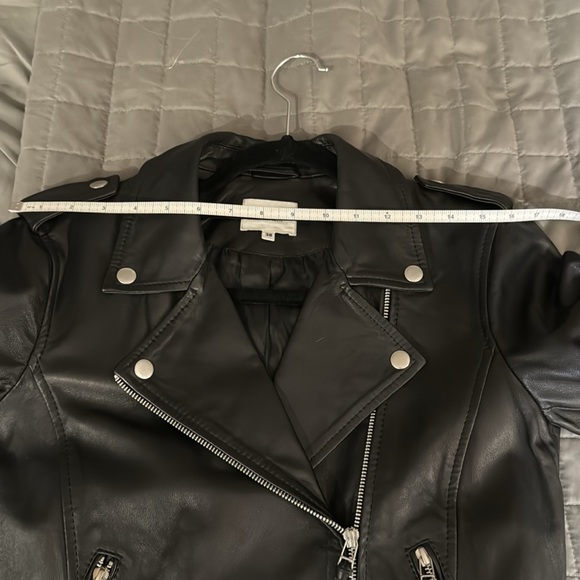 Sezane Zig Black Leather Jacket - Picture 11 of 13